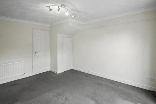 NN14 Lindisfarne Way, Thrapston photo 4