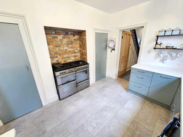 4 bed Terraced for sale Image 7
