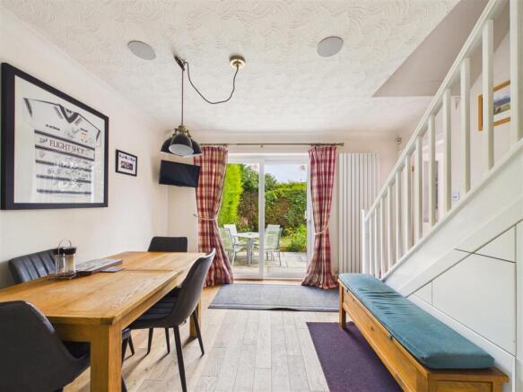 4 bed Detached for sale Image 5