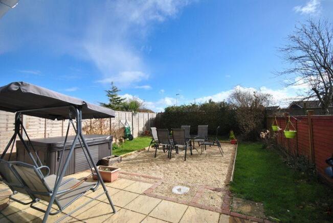 rear garden pic 3