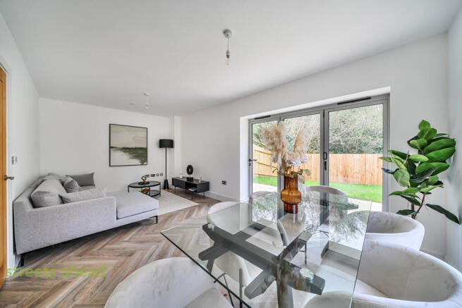 25b37c0e-e388-487...