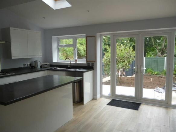 Luxury extended breakfast kitchen/dining room (rea
