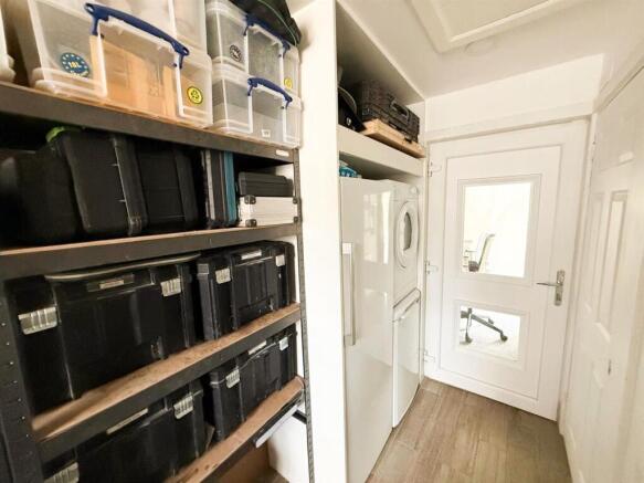 2 bed Semi-Detached for sale Image 8