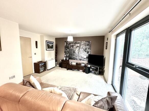 2 bed Flat for sale Image 9