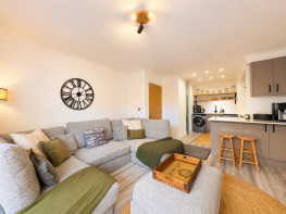Flat 2, 2, Town Meadow, Brentford TW8 0BZ