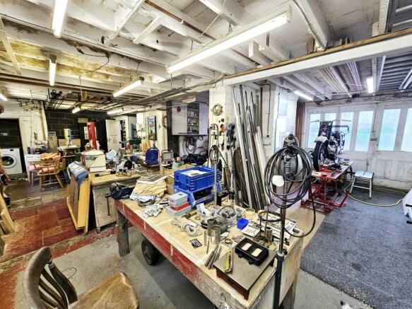 e4ba58f5-2aea-4f80-955d-24fbe10b62fa