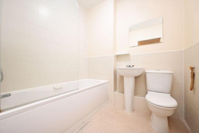 2 bed Apartment to rent Image 10
