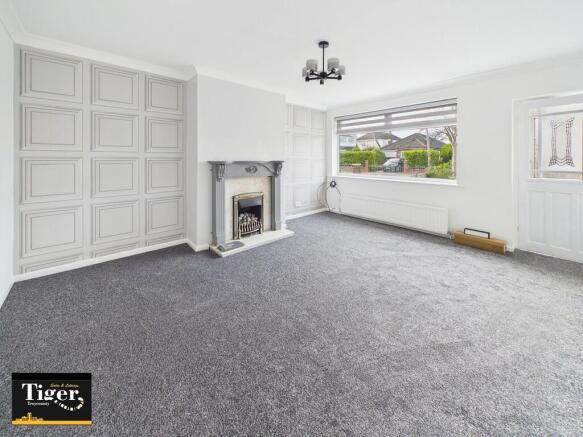 CAM02176G0-PR0827...