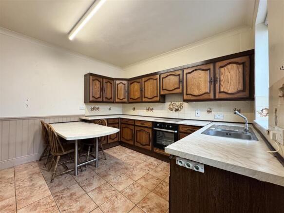KITCHEN DINER
