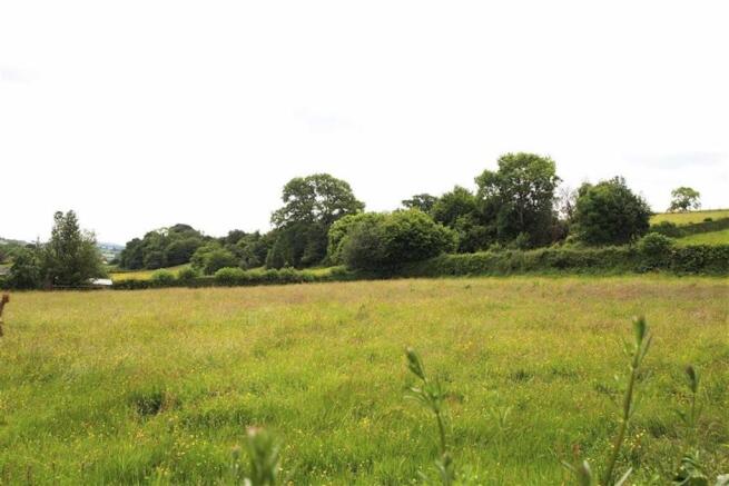 NEIGHBOURING FARMLAN