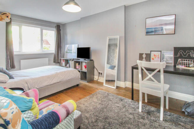 Reception/Bedroom