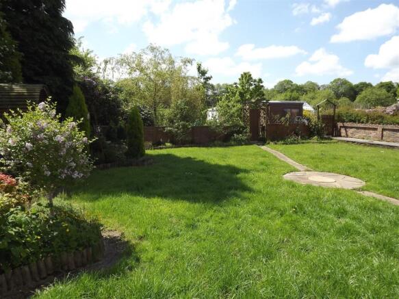 Further rear garden