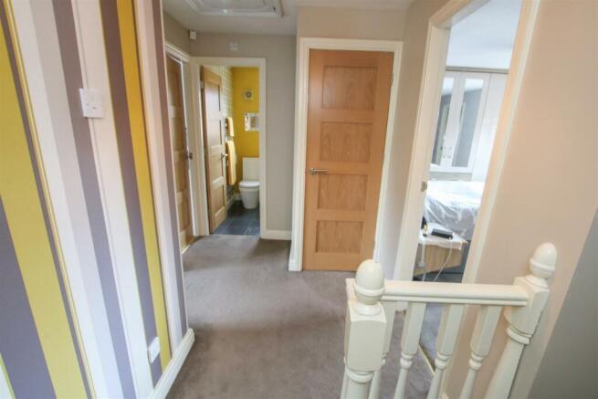 FIRST FLOOR LANDING