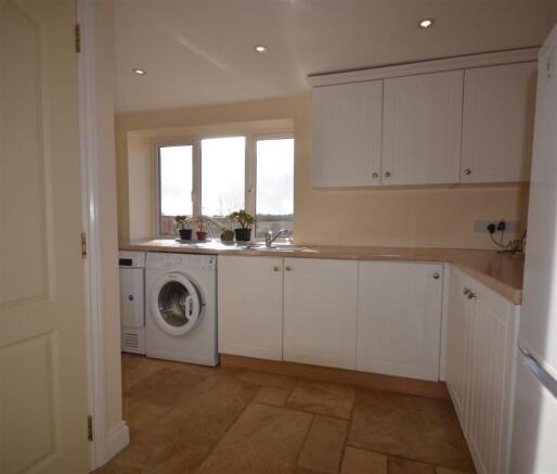 Annexe Kitchen / Utility