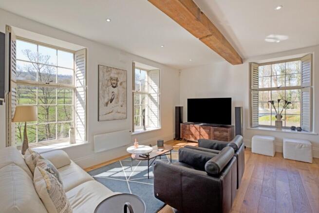 2 bed Apartment for sale Image 5