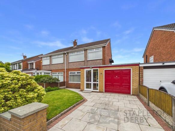 3-bed house on Dunbeath Avenue, Rainhill, L35, £250,000