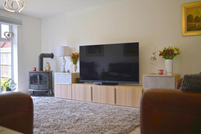 Picton Drive, Weir Hill, Shrewsbury photo 4