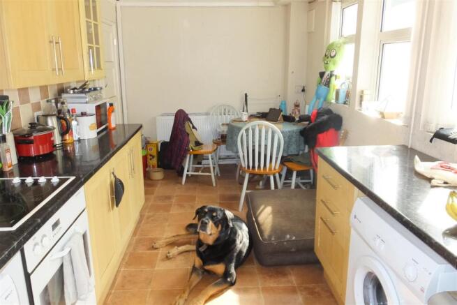 Kitchen Diner 2.JPG