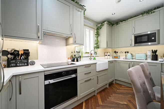 2 bed Apartment for sale Image 12