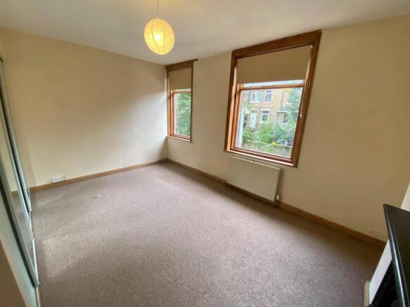 3 bed House to rent Image 4