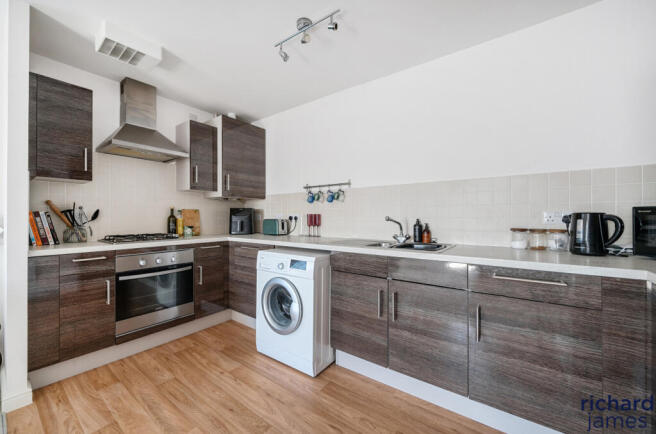 84ca1572d99d4663b46b5f6ea08846e2