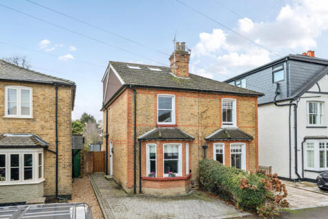 Albany Road, Hersham, KT12