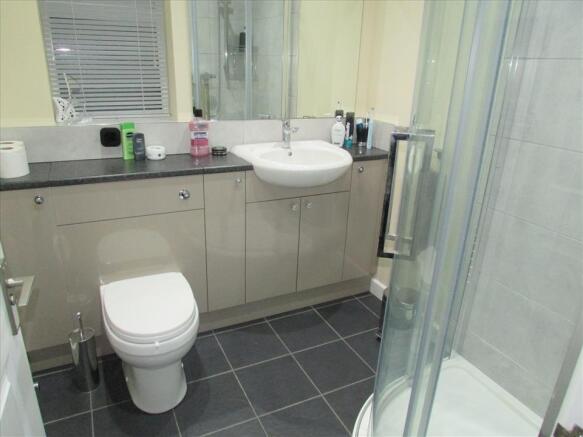 SHOWER ROOM