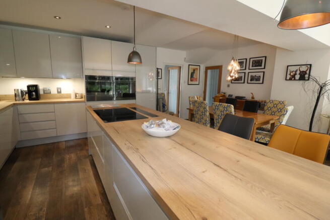 Kitchen Family Room