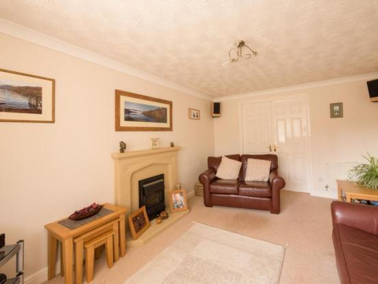 Lounge 2