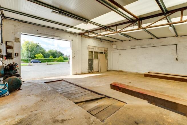 39 Higham Road, Burton Latimer - Commercial (5 of 