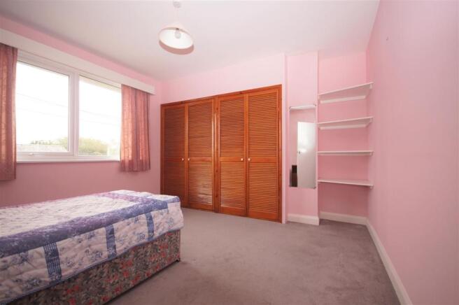 Bed1.jpg
