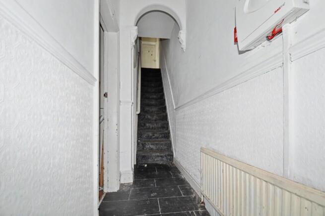 5 bed Terraced for sale Image 9