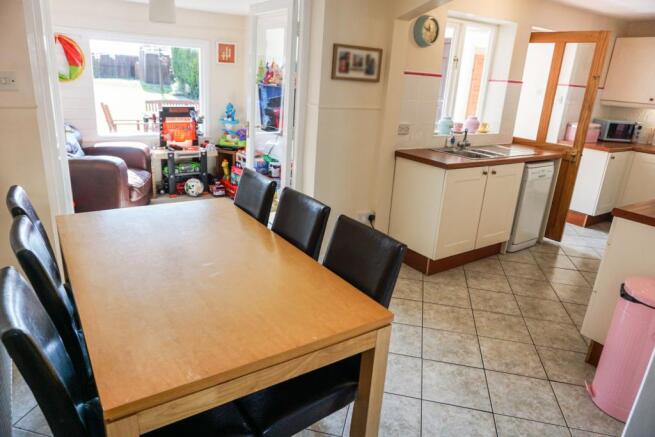 Kitchen/Dining Room