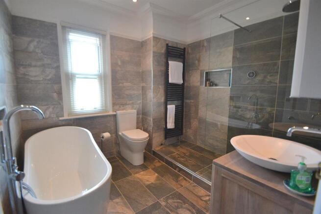 23ERSHAMBATH.JPG