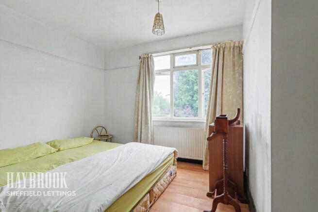 3 bed Apartment to rent Image 7