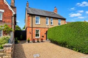 105, High Street, Henlow SG16 6AE