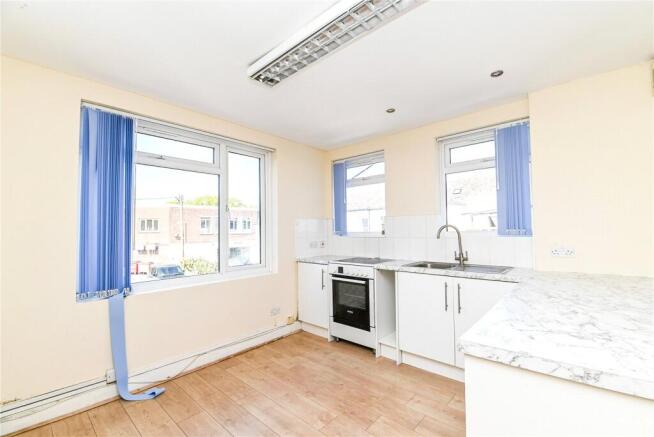 Station Road, New Milton, Hampshire, BH25 photo 4