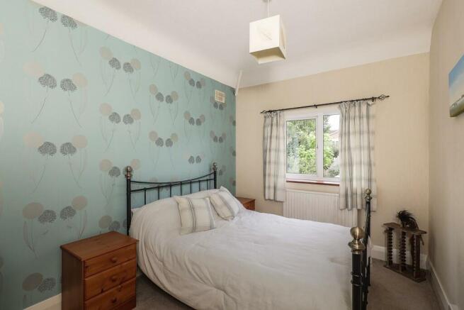23 Monmouth bedroom 3.jpg