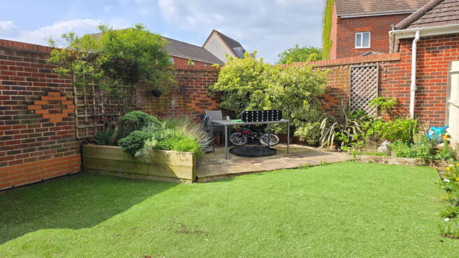 Photo 12