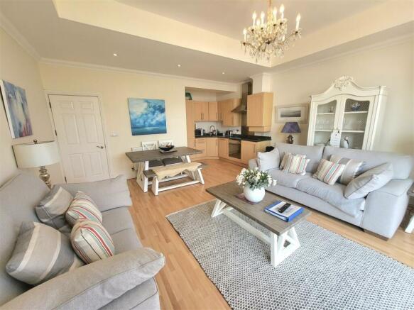 Open-Plan Living Space & Kitchen