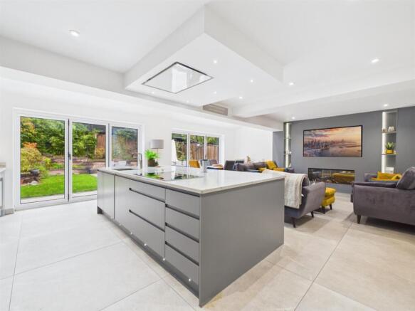 Kitchen Diner / Family Room