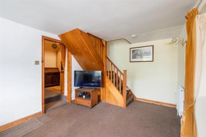 4 bed House for sale Image 6