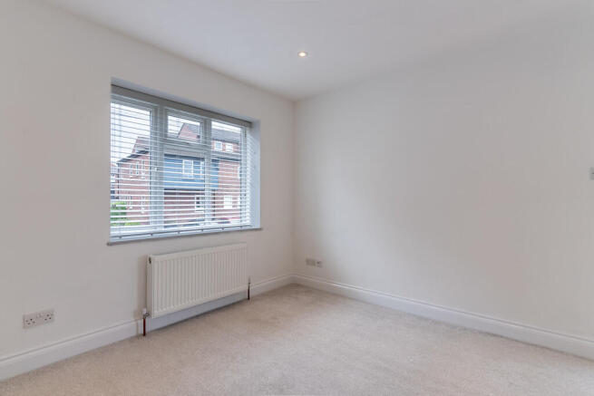 5 Egerton Square-...