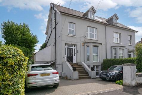 Warren Road, Reigate, RH2