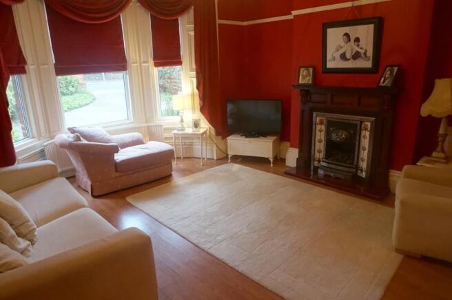 Lounge 1