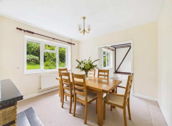 Dining Room (Virtually Furnished)