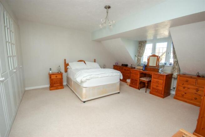 Master Bedroom.jpg