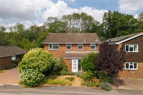 Pevensey Grove, Flitwick, Bedfordshire, MK45