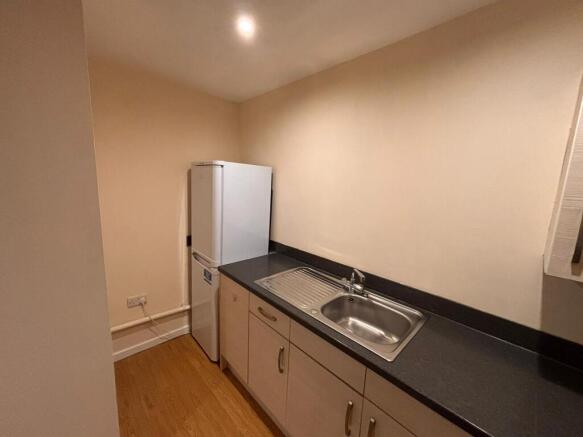 1 bed Flat for sale Image 5