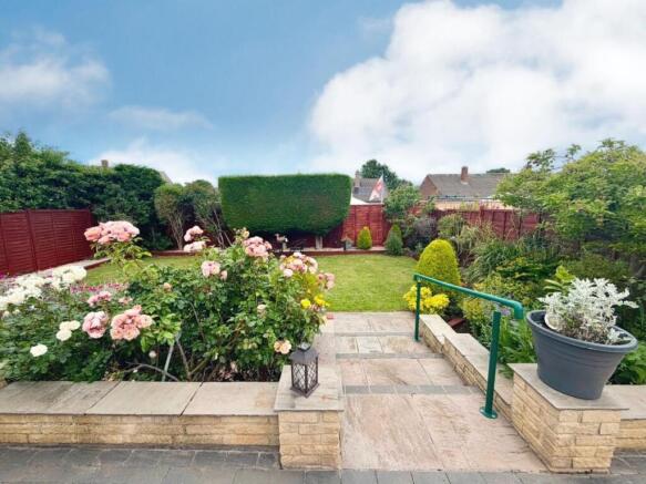 2 bed Semi-Detached Bungalow for sale Image 12